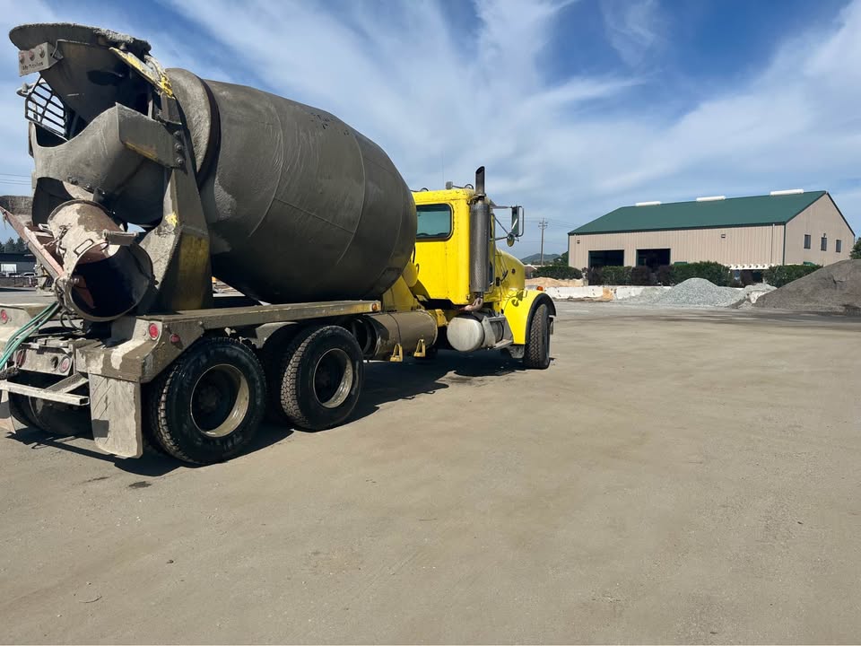 2004 PETERBILT 357 - Image 3